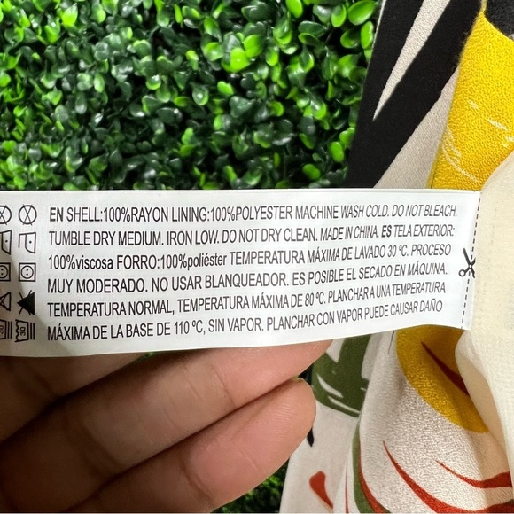 FOREVER 21 | Tropical Print Jumpsuit - Picture 12 of 13